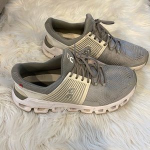 ON Women’s Cloudswift Sneakers in Glacier